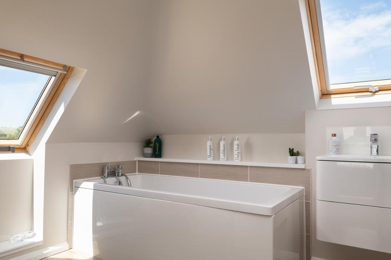 Lewes Heights Is A Spacious Modern Luxury Home With Stunning Views מראה חיצוני תמונה